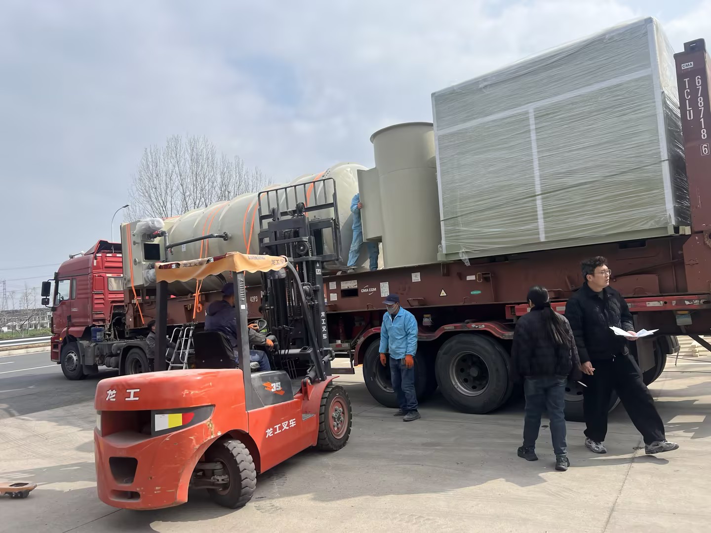 跨越山海，如约而至——印度光伏项目废气处理设备顺利运抵现场